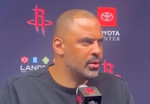 乌度卡大言不惭啊！NBA常规赛火箭对阵湖人的比赛落下帷幕，最终火箭以92-1