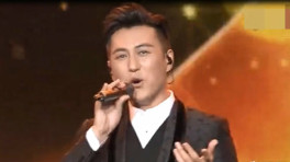 真心英雄+众人划桨开大船mv伴奏