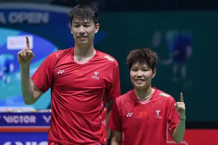 凤凰组合、丫邦组合无缘决赛!1月17日，超级750印度公开赛混双半决赛，世界排