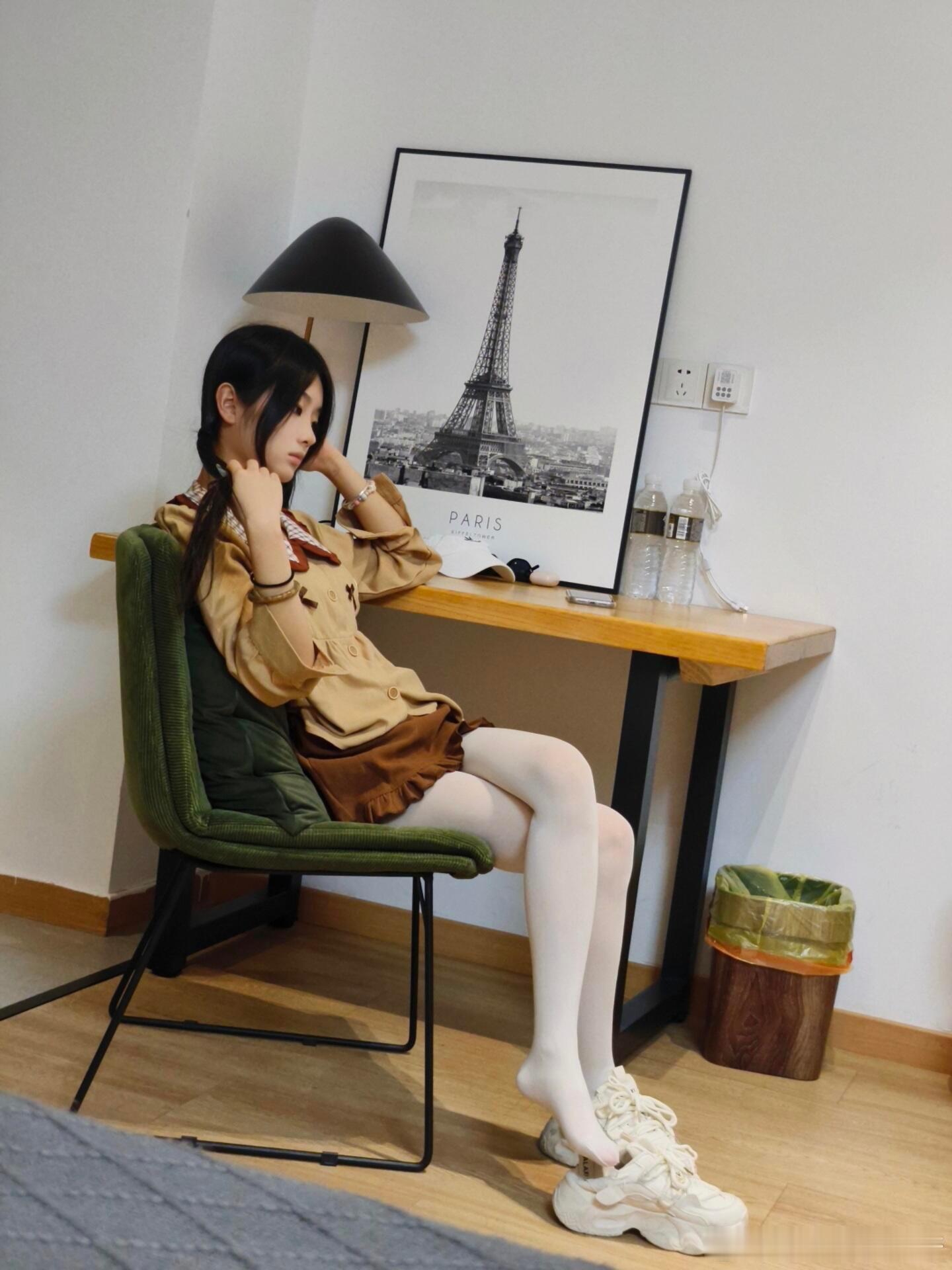 周末的清晨，少女的青春~