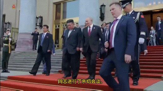 朝鲜公开金正恩访华纪录片，与普京在车中交谈，全程笑得合不拢嘴金正恩访华结束后返