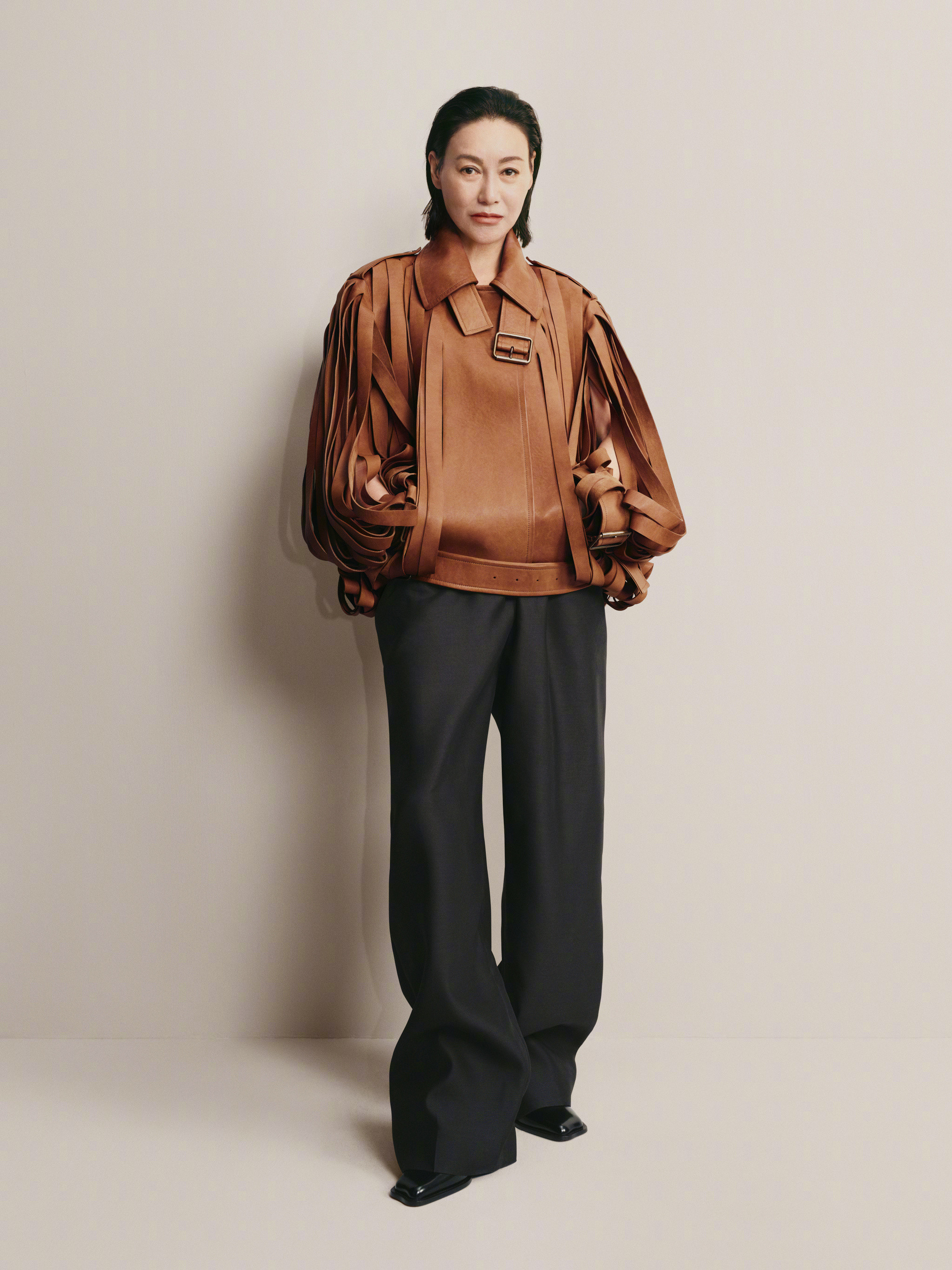 惠英红×LOEWE品牌宣布中国演员成为全新LOEWE罗意威品牌代言人。