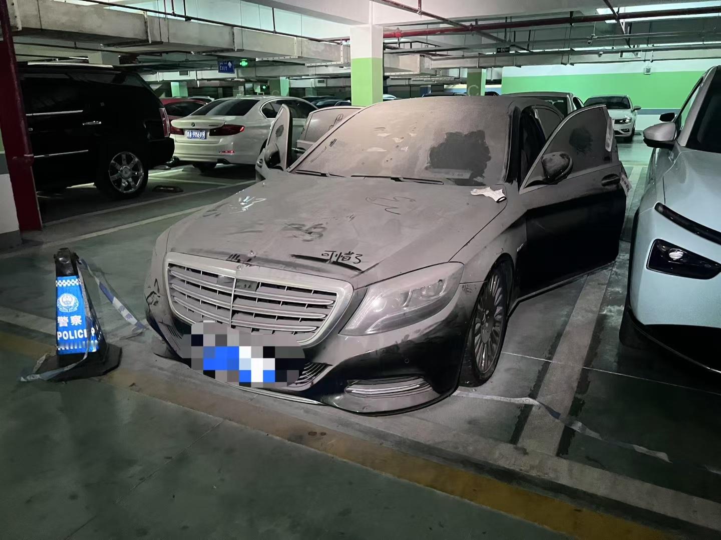 好久没买车了刚没事法拍了一台大奔17年S450迈巴赫，6000km感受一下