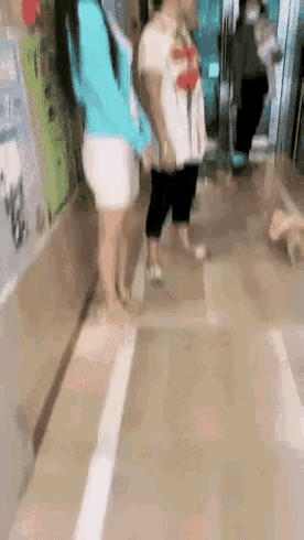 这绝对是亲妈[呲牙笑][呲牙笑][呲牙笑]看来是把未来的女婿相中了。[捂脸哭][捂脸哭][