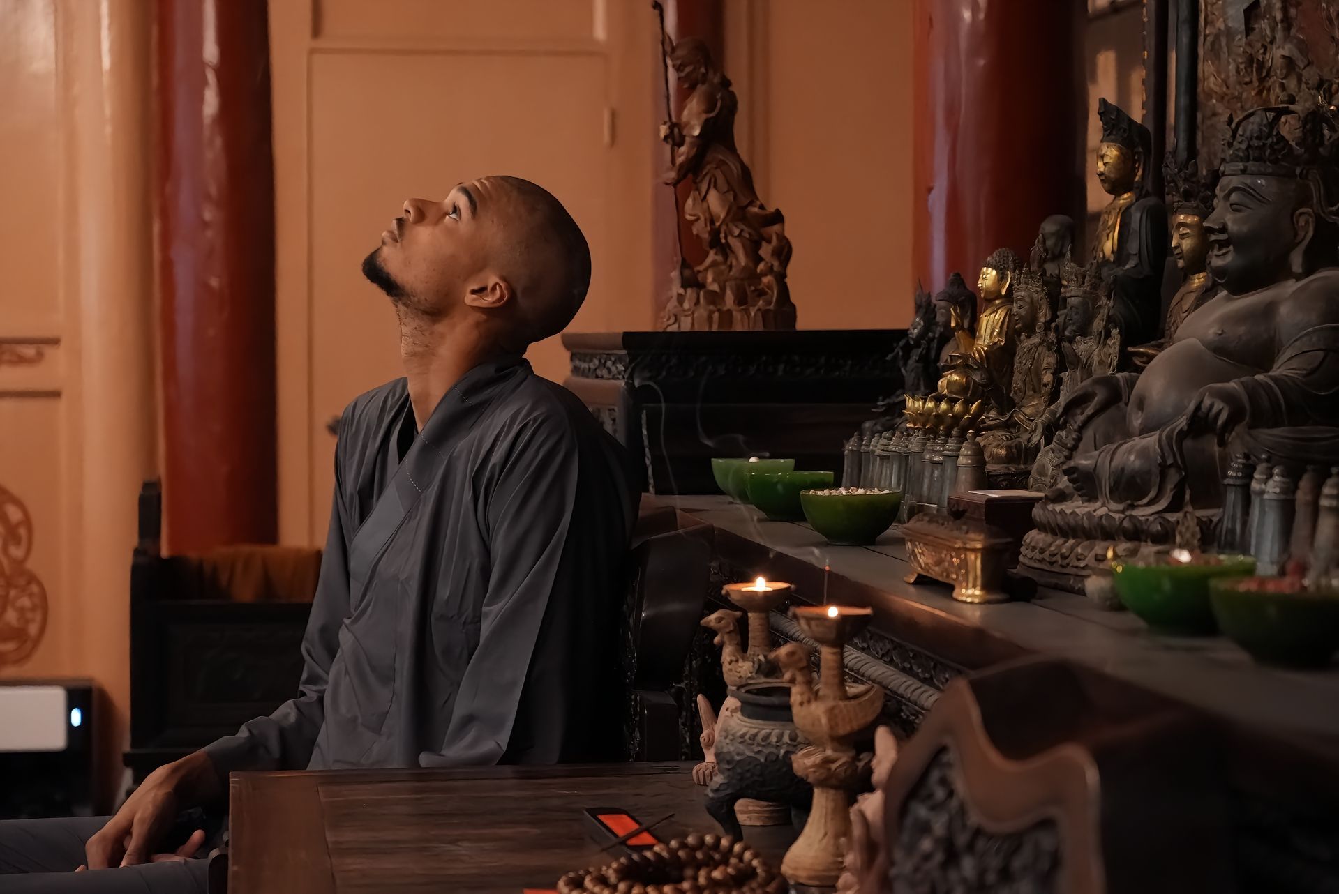 文班亚马也再次谈到了去年夏天的少林寺之旅：“这段经历，让我体验到了那些如果只专注