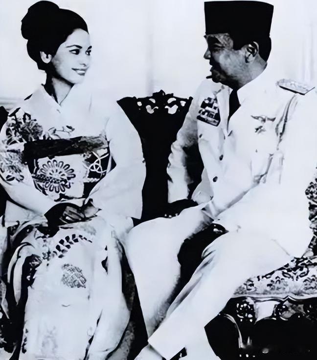 1959年，印尼总统秘密访日，日本人知道他好色，专门为他安排了一名19岁的绝色艺