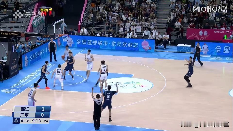 广东大胜浙江28分晋级！八强赛将会对上联赛克星天津，说实话，杜锋的反应太慢了，早