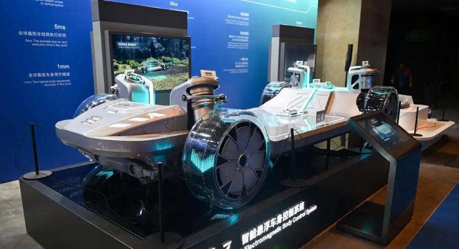 想当年，国产汽车品牌在夹缝中生存；看现在，他们在成都国际车展上都包馆了。首先就