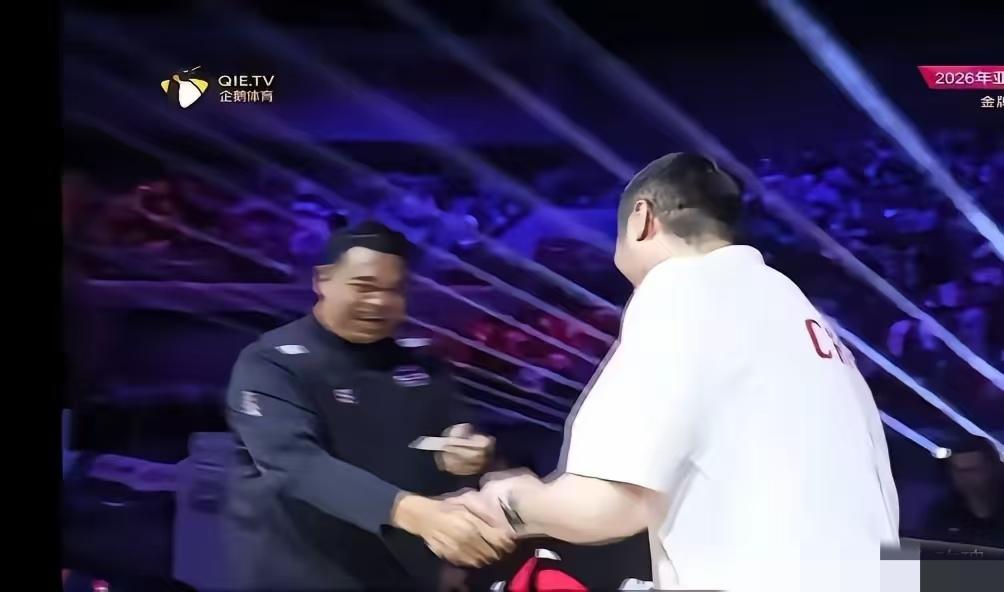 随着中国女排2：3惨败泰国女排，证明了一个事实，那就是在赖亚文、赵勇带领下的中国
