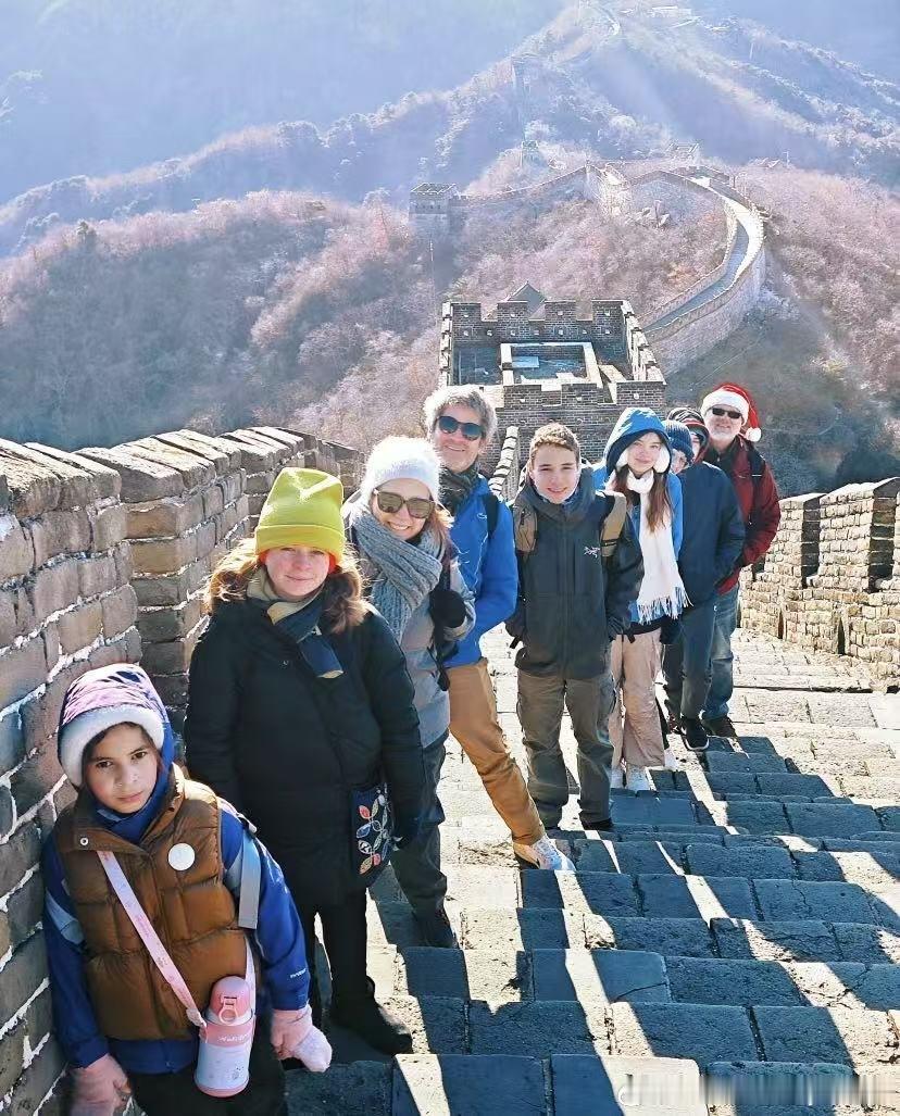 老外来中国旅游已经这么卷了老外来华旅游已卷出新高度！他们不满足于走马观花，偏爱深