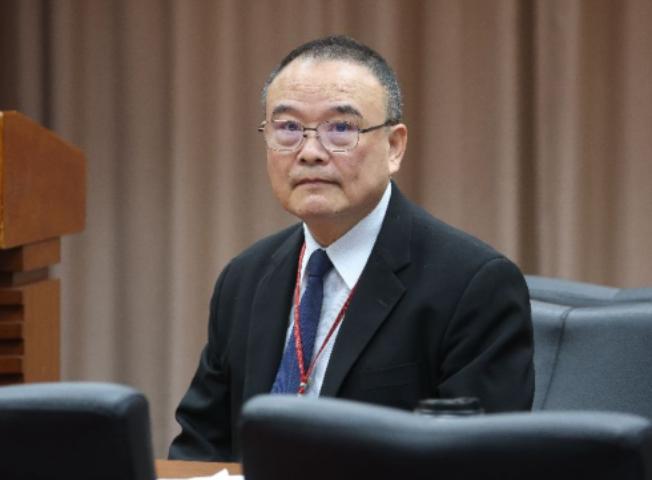 万万没想到，台北故宫院长反驳大陆的措辞，竟然认为台北故宫的文物不属于大陆！ 