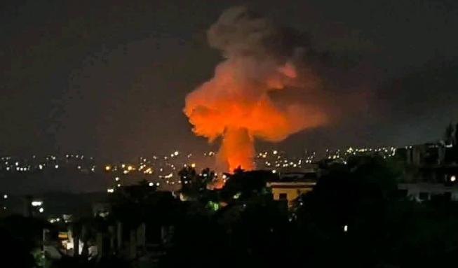 开打！中国两个邻国交火，枭龙和F-16越境轰炸，喀布尔深夜大爆炸。中国两个邻国突