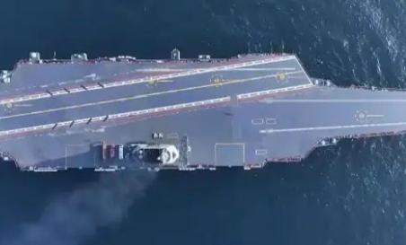 中华人民共和国正式向全世界宣告两件大事：第一件就是，我们的福建舰航母正式服役了