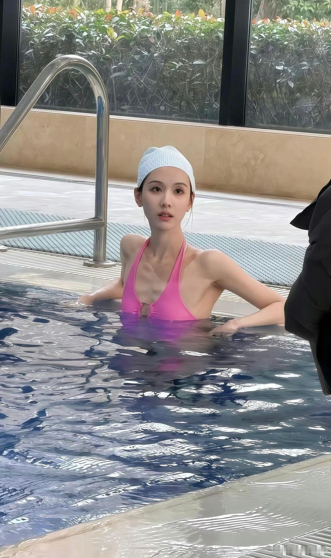 陈都灵瘦的有点夸张了吧陈都灵化妆睡着评论区无法共情