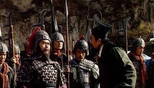 公元249年正月，洛阳城头旌旗尽染霜色。司马懿的甲士踏碎宫门冰凌时，七百里外陇西