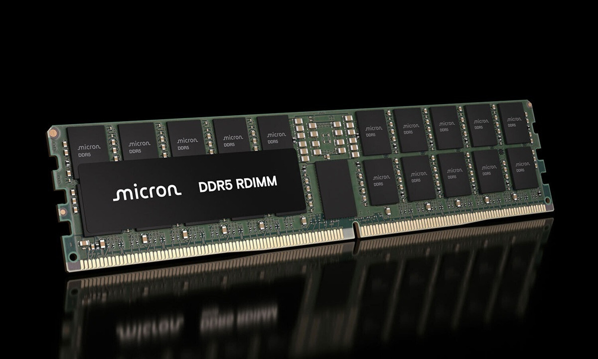 美光展示全球首款512GBDDR5内存模块，单机最高支持12TB美光宣布全球首