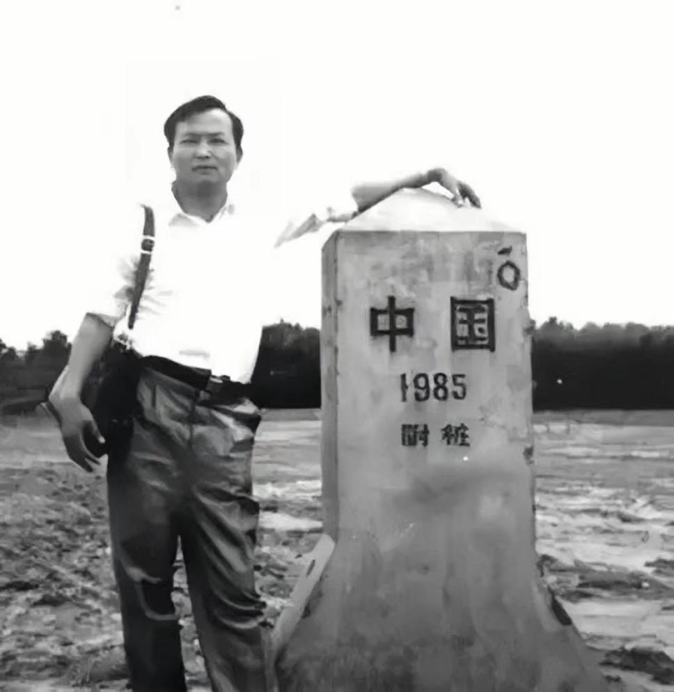 [点赞]1993年，山东一退休教师去云南疗养，却无意间发现年仅13岁侄子吸毒，