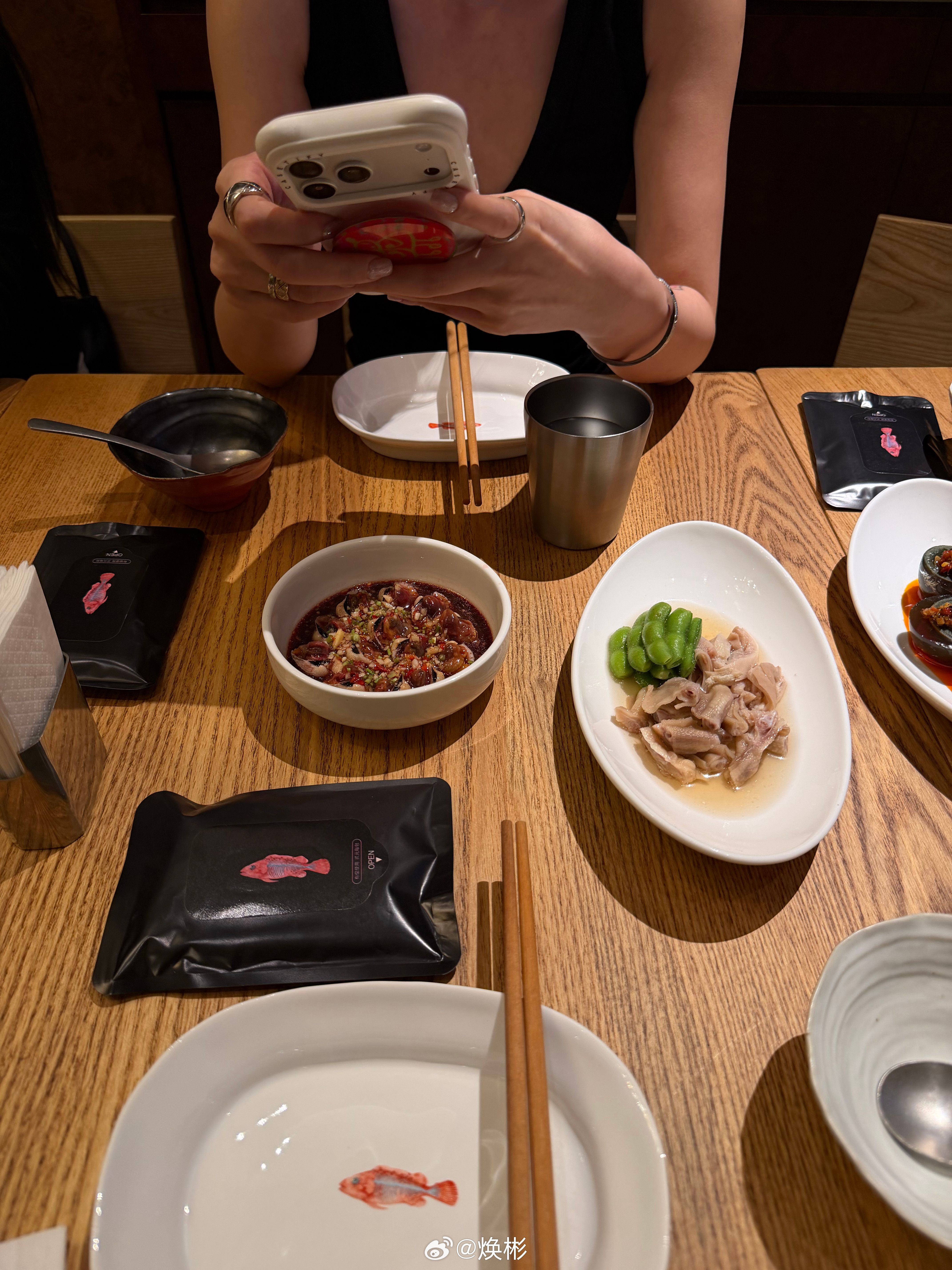 还是研究iPhone和手机壳更有意思！