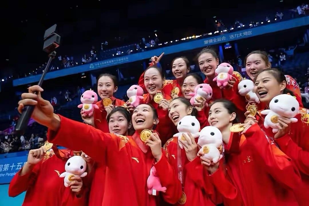 2025-2026中国女排超级联赛！江苏女排14人阵容:主攻:8吴梦洁190，1