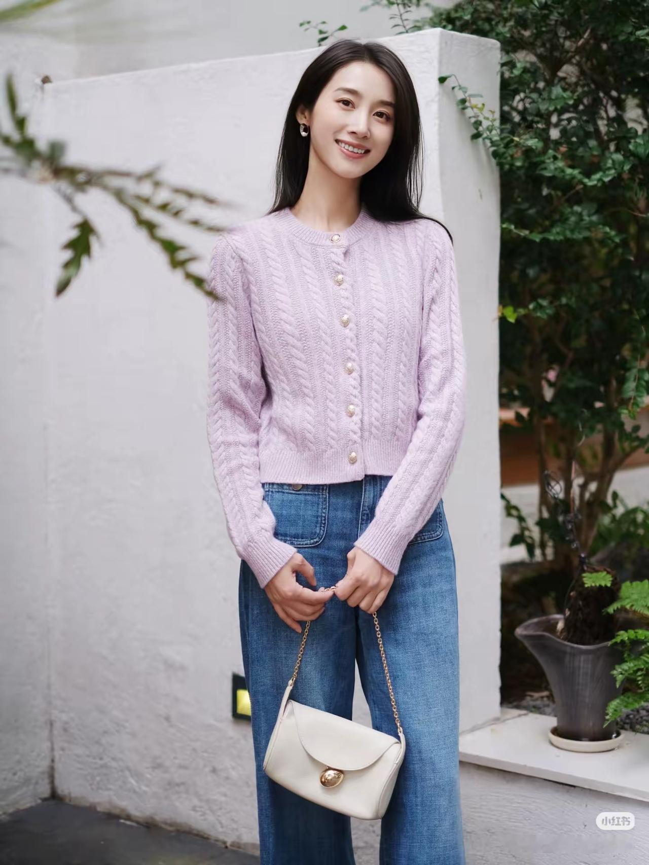 不要高估一年的积累，也不要低估十年的改变。所谓的“人生开挂”，不过是厚积薄发。