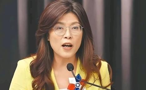郑丽文罕见谈及统一问题！6月10日，国民党主席郑丽文表示，两岸分歧已超过一个