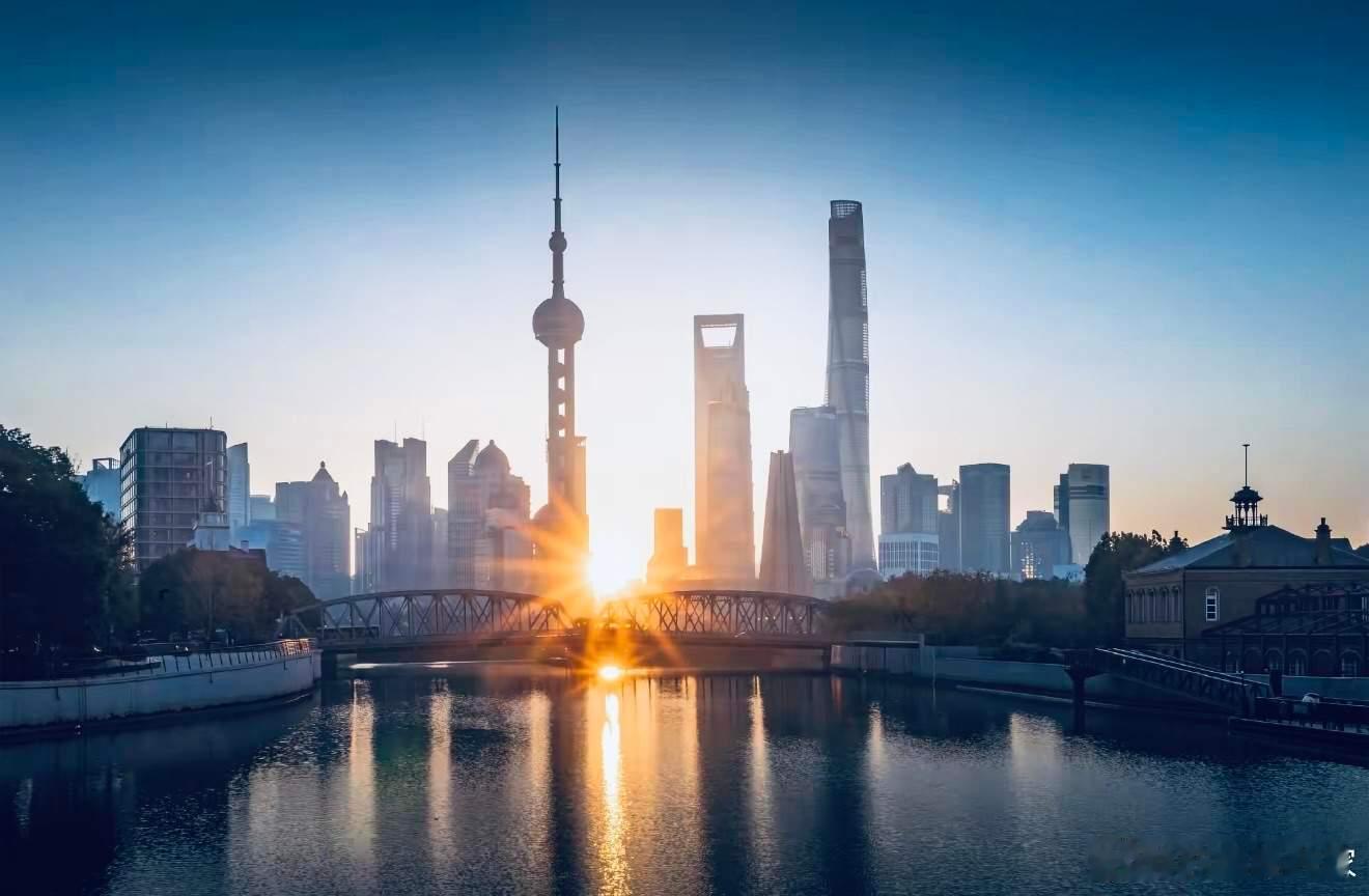 早安✔𝟱𝟮𝟬隔夜美股三大指数全线回落，纳指跌0.84%，半导体/AI硬件领