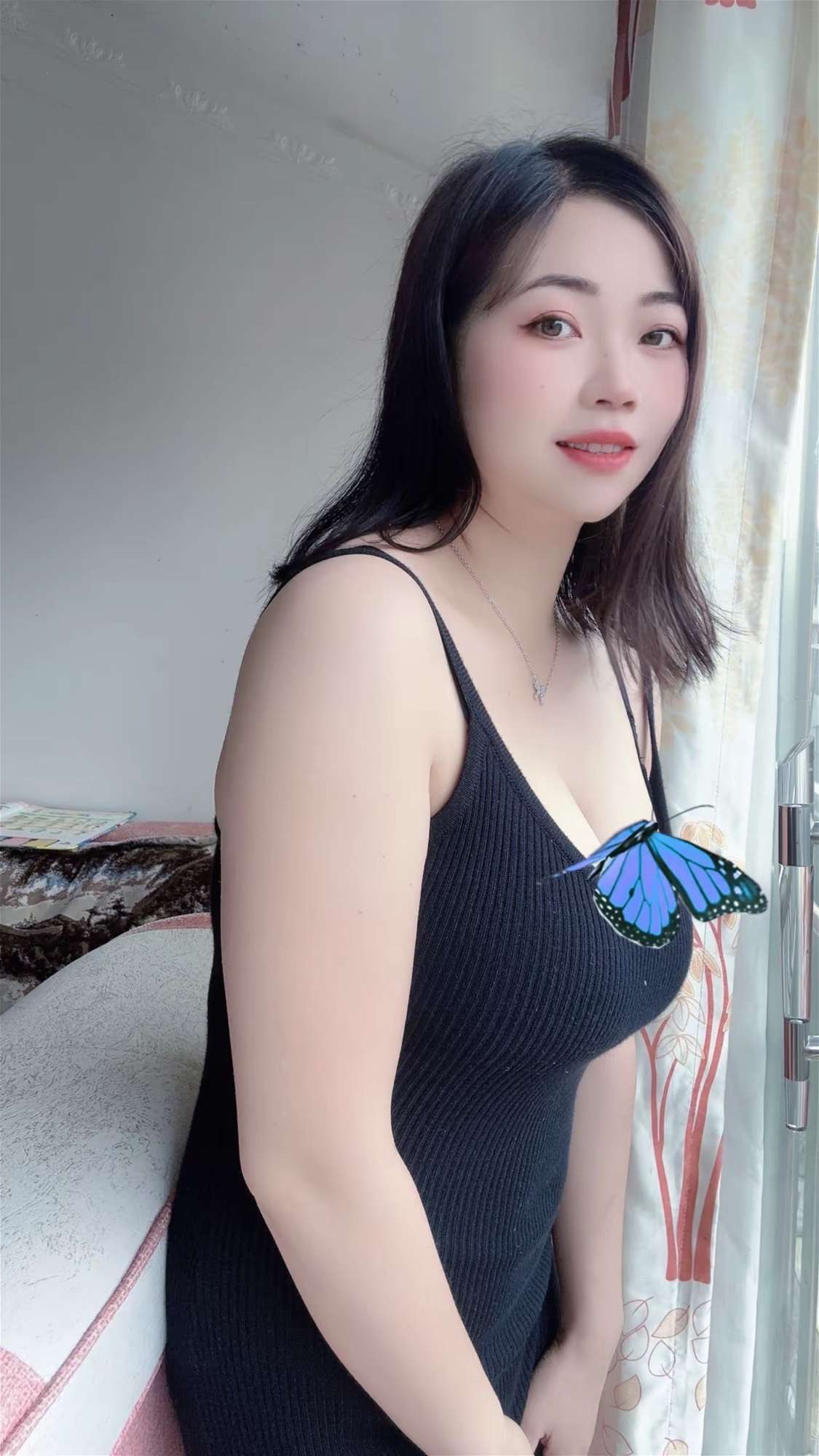 有我这样的女朋友，你几点回家？