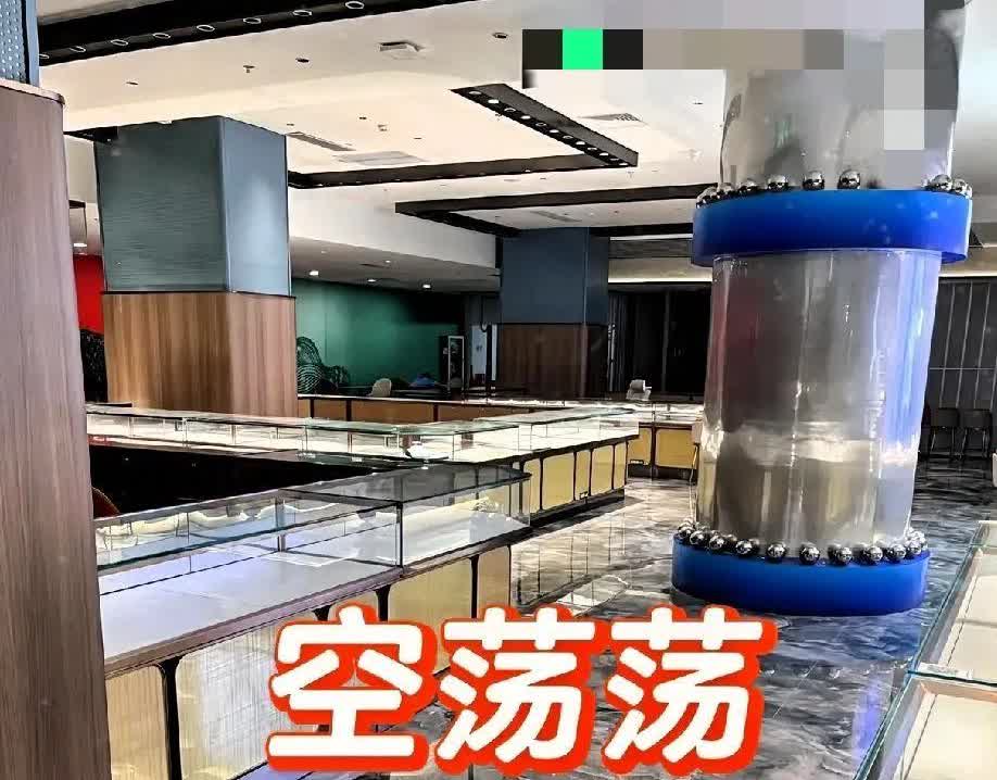 大S遗产疑云大揭秘！小S被吓傻？家人们，又有大瓜了！大S离世之后，原以为这场