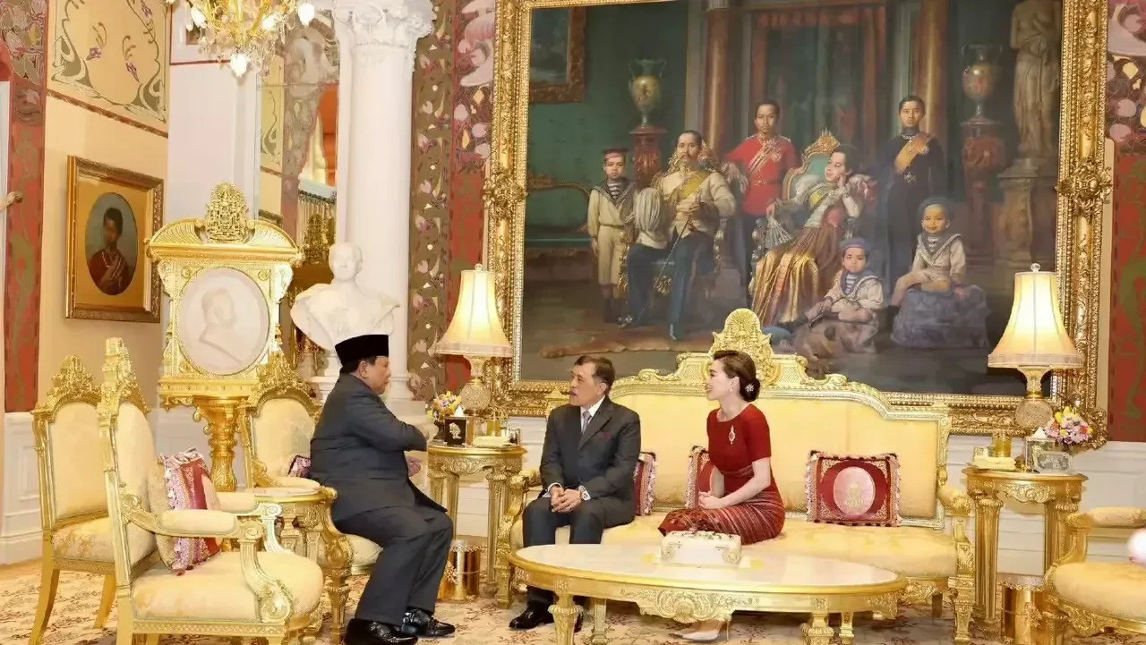 泰国会客规矩多，国王说了算哇塞！在泰国，国王大大见外宾，