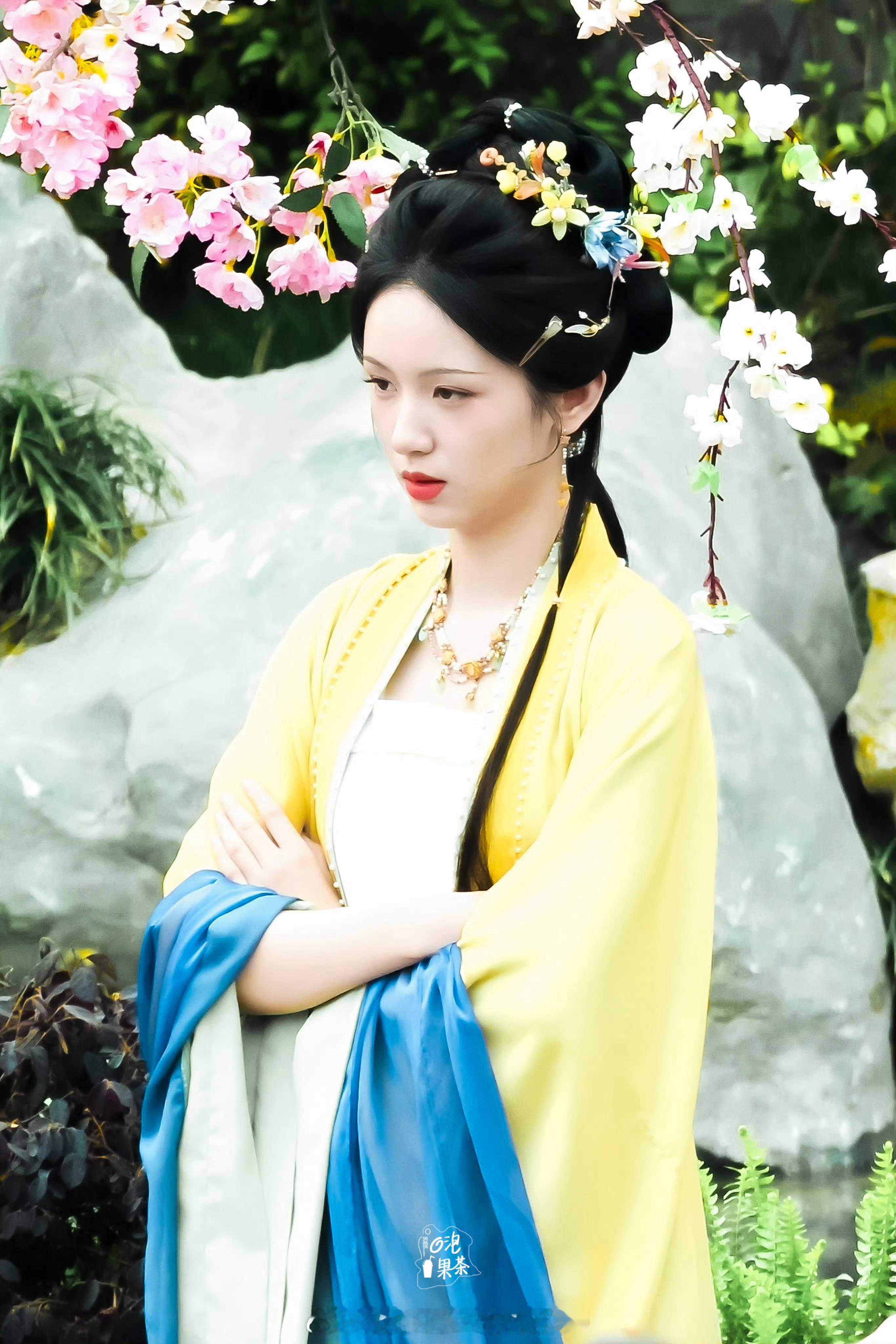 她的站姐是什么审美啊​​​