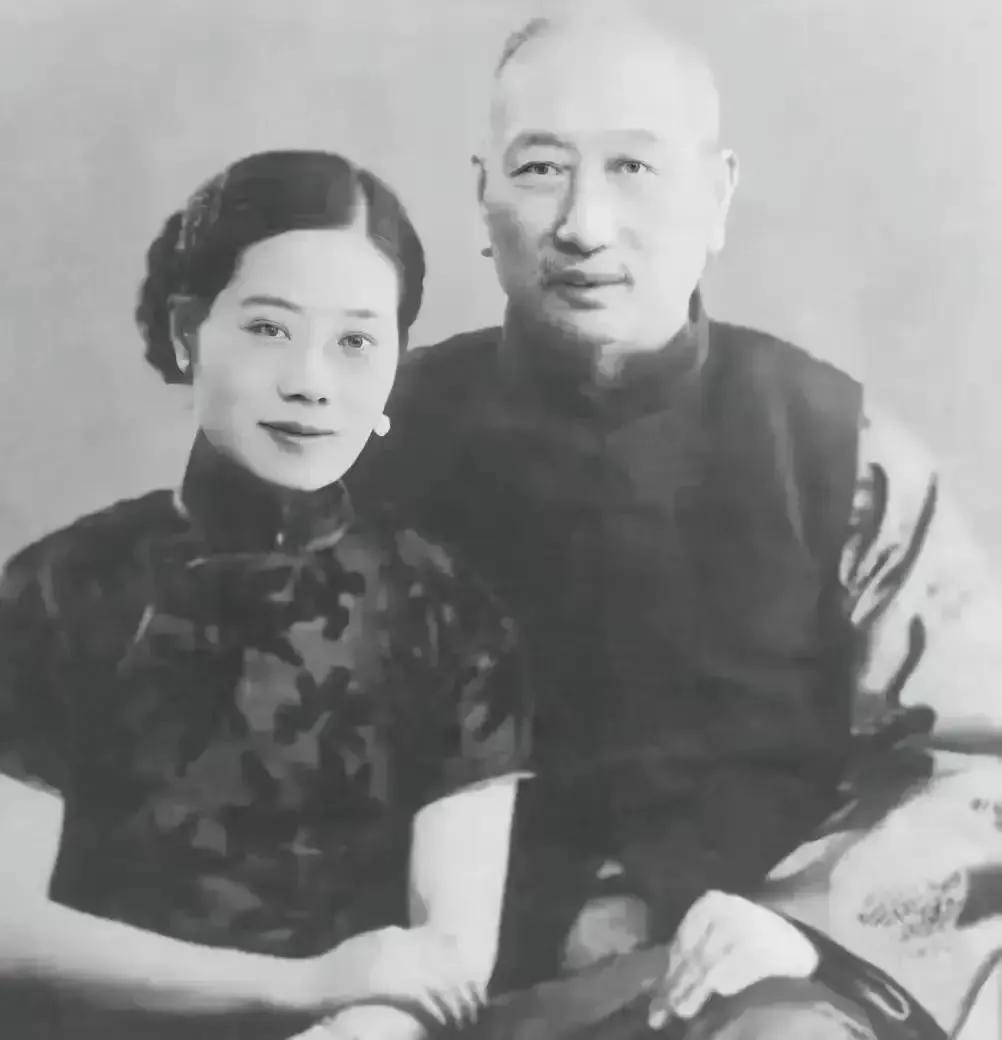 1900年，连生两女的朱环佩再次怀孕，丈夫扬言：“再生女儿我就纳妾！”哪料，生下