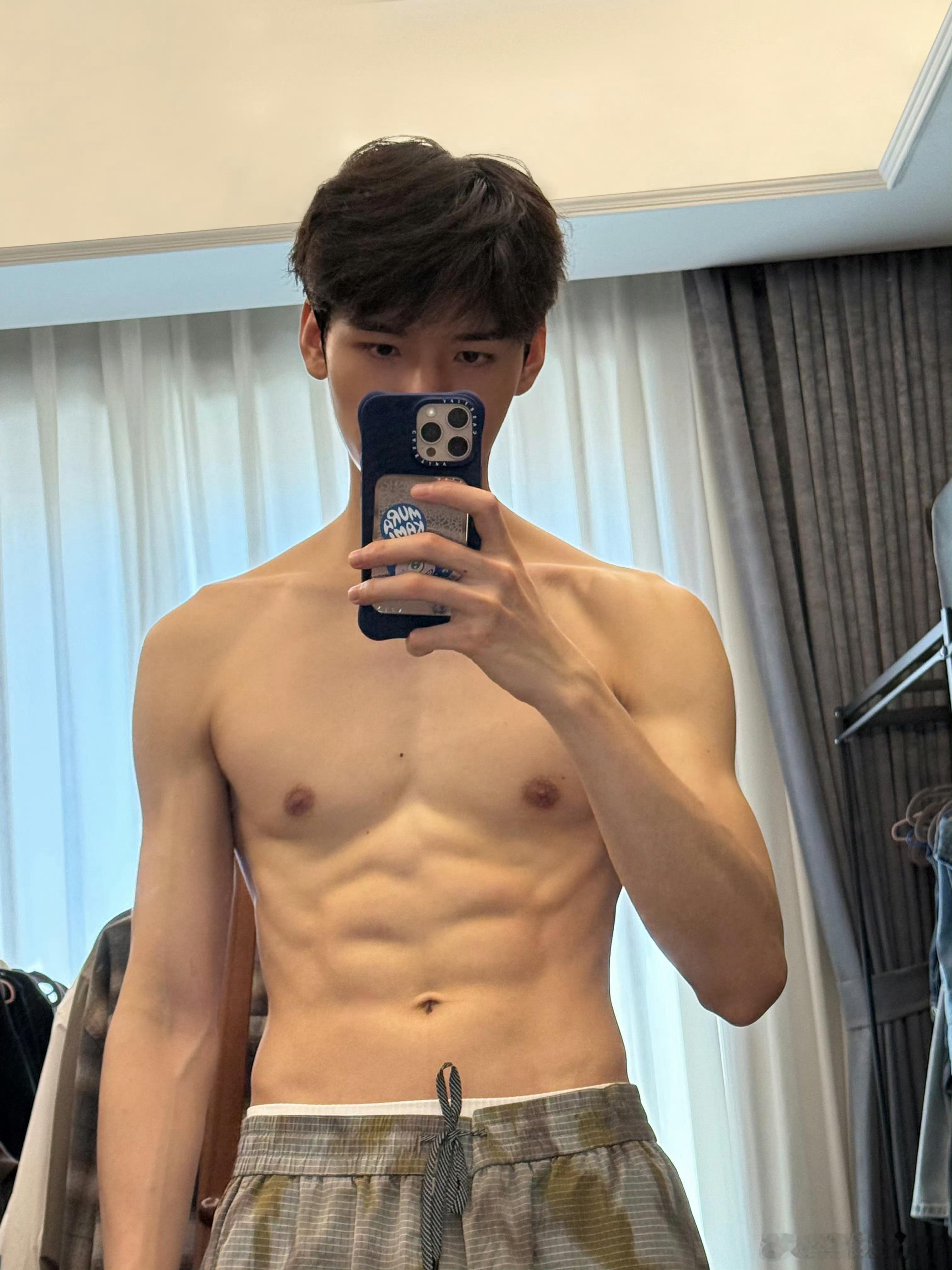 男明星练到这种水平是保持这样还是继续练大？​​​