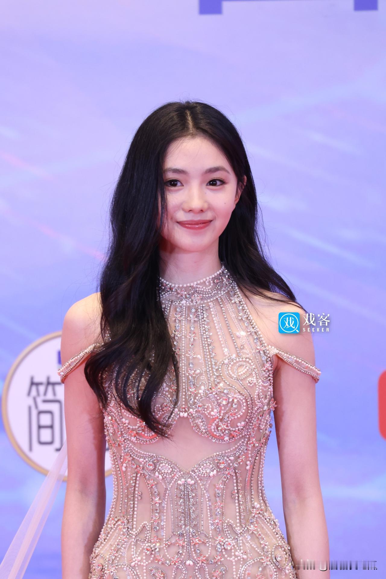 我现在最不能理解的就是刘浩存明明很年轻，很有演技，演戏也很灵动，但是她就是火了