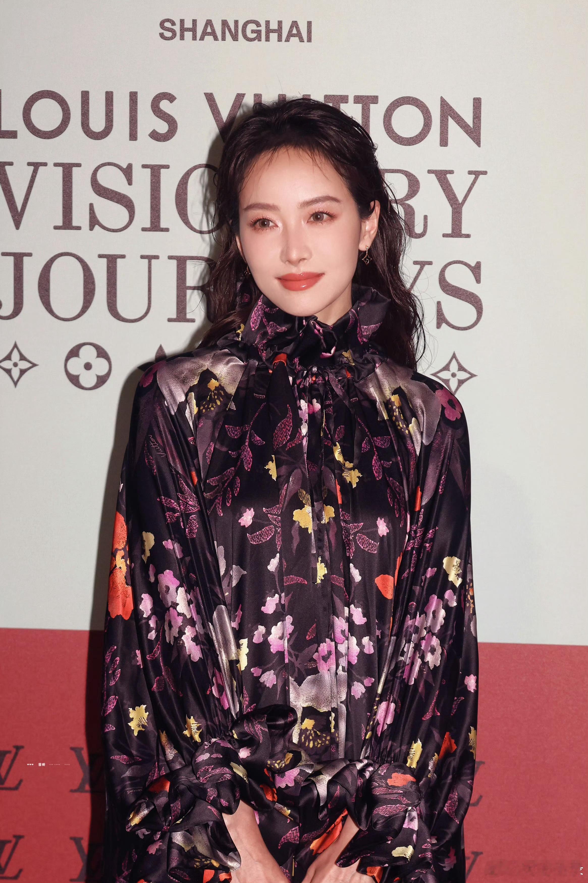 宋茜现在的美貌是镀了一层温柔的光🥺LV大秀​​​