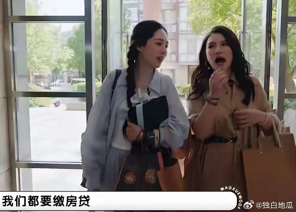 郭碧婷的情商太高了，就算婆家很有钱，也不在谢依霖面前显摆。很多人都知道陈岚对郭碧