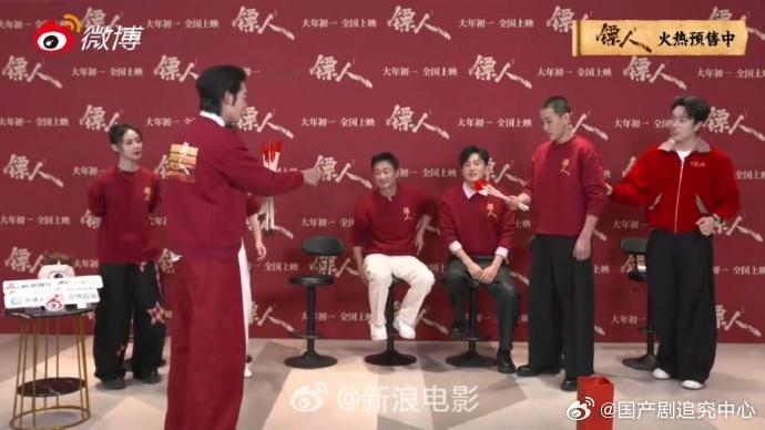 于适投壶是练过吧于适也算是给大家诠释了什么叫做抱大腿了，如果这样抱大腿能传递点