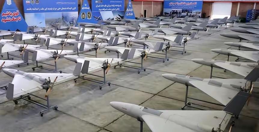 ​看到数量如此之多的无人机，估计美军这时候已经心里开始崩溃了。打击时间好几天了，