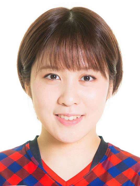 【平野美宇让人大吃一惊，可能还是该准备退役了】这姑娘17岁就是世界杯女单冠军，比