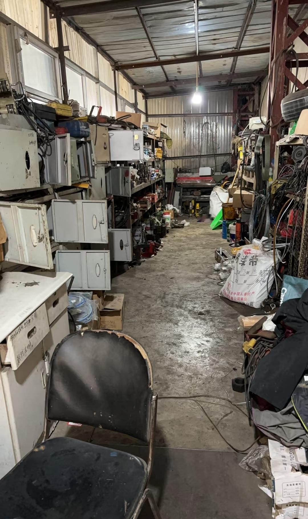 来了好个月薪4800元的仓库管理员跑路了，原因是这里仓库太难做了，环境差的不是一