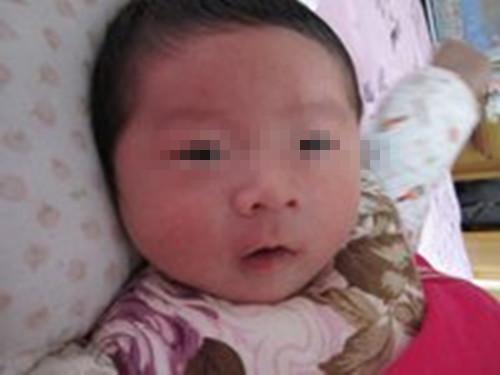2个月宝宝肛周脓肿, 送医后, 妈妈问婆婆: 每月过万生活费拿来养谁了?