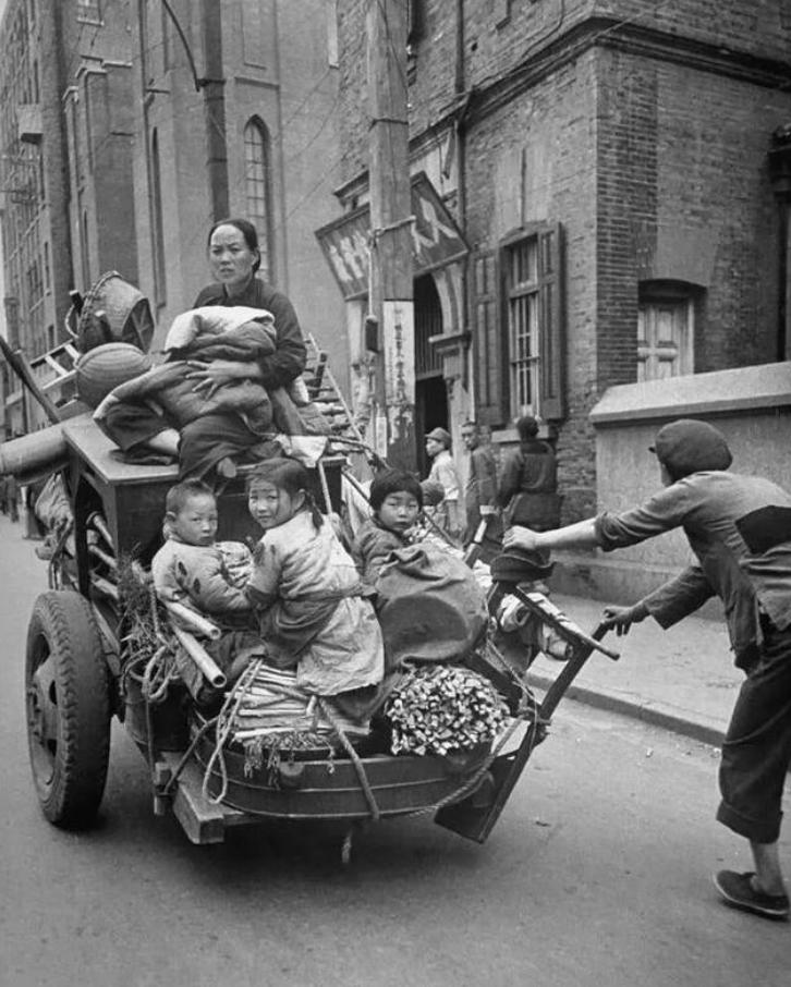 1949年陈毅当上海市长，有人提议禁娼，陈毅说：这会让30万人失业麻烦各位读