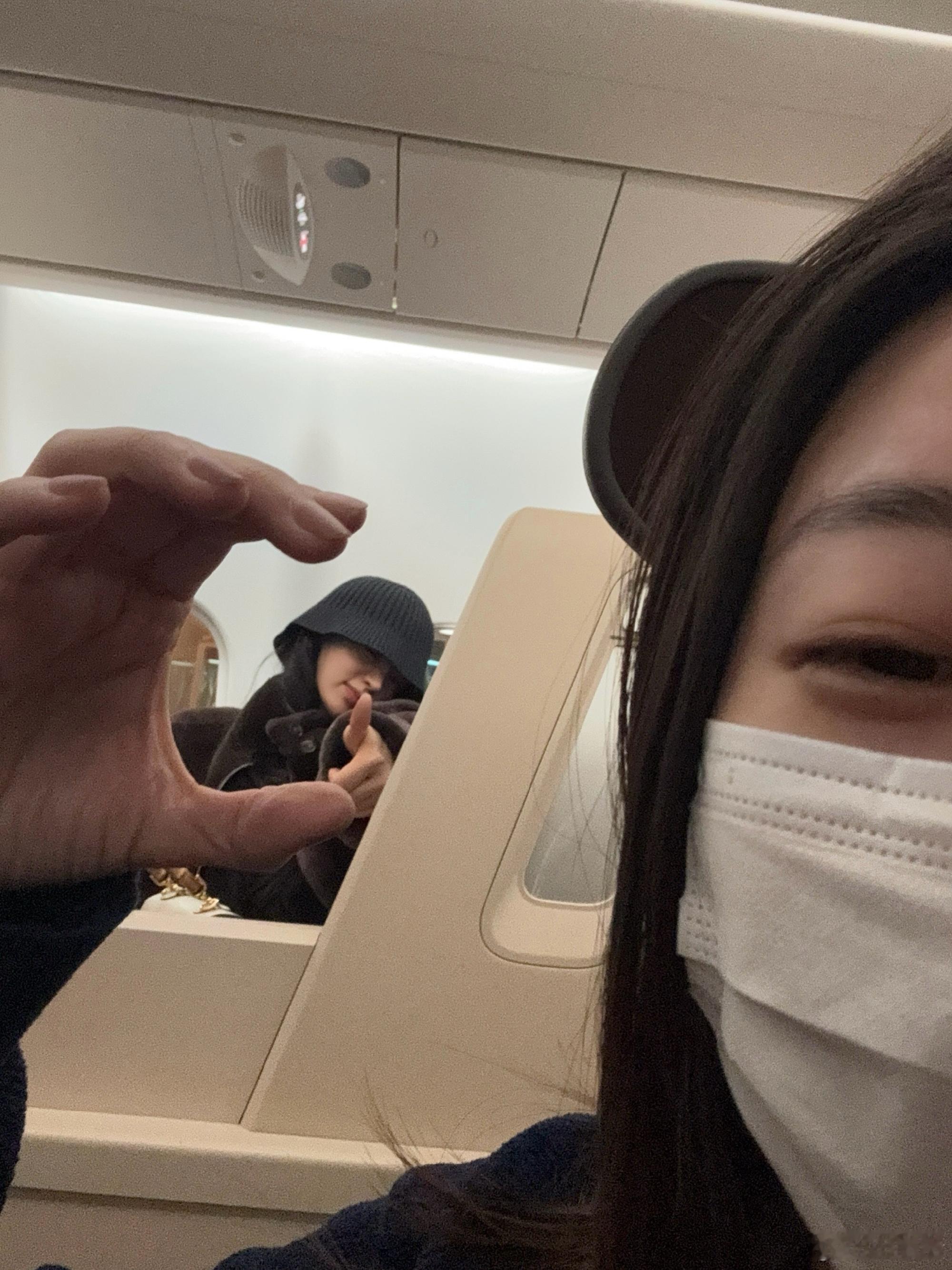 田曦薇人猫plog人猫人猫，小田你怎么连文案都写得这么萌！