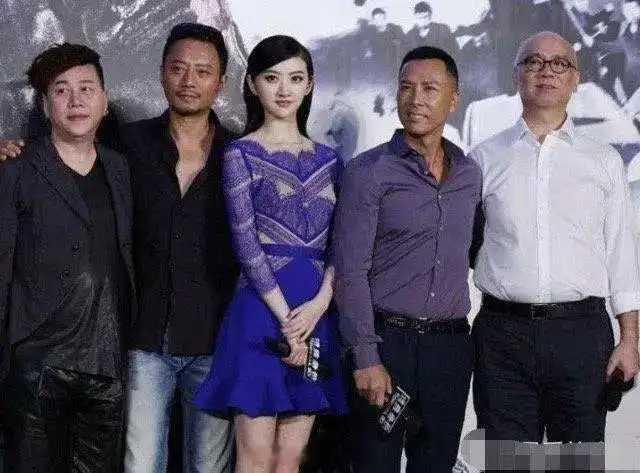 现在知道景甜有多白了吧？