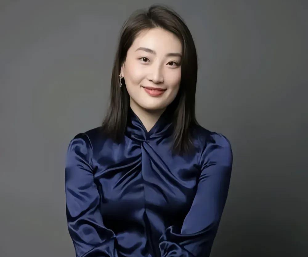 宗馥莉早就透露她父亲那个第三者的信息，只是我们是局外人，当时没有听懂而已。当时宗
