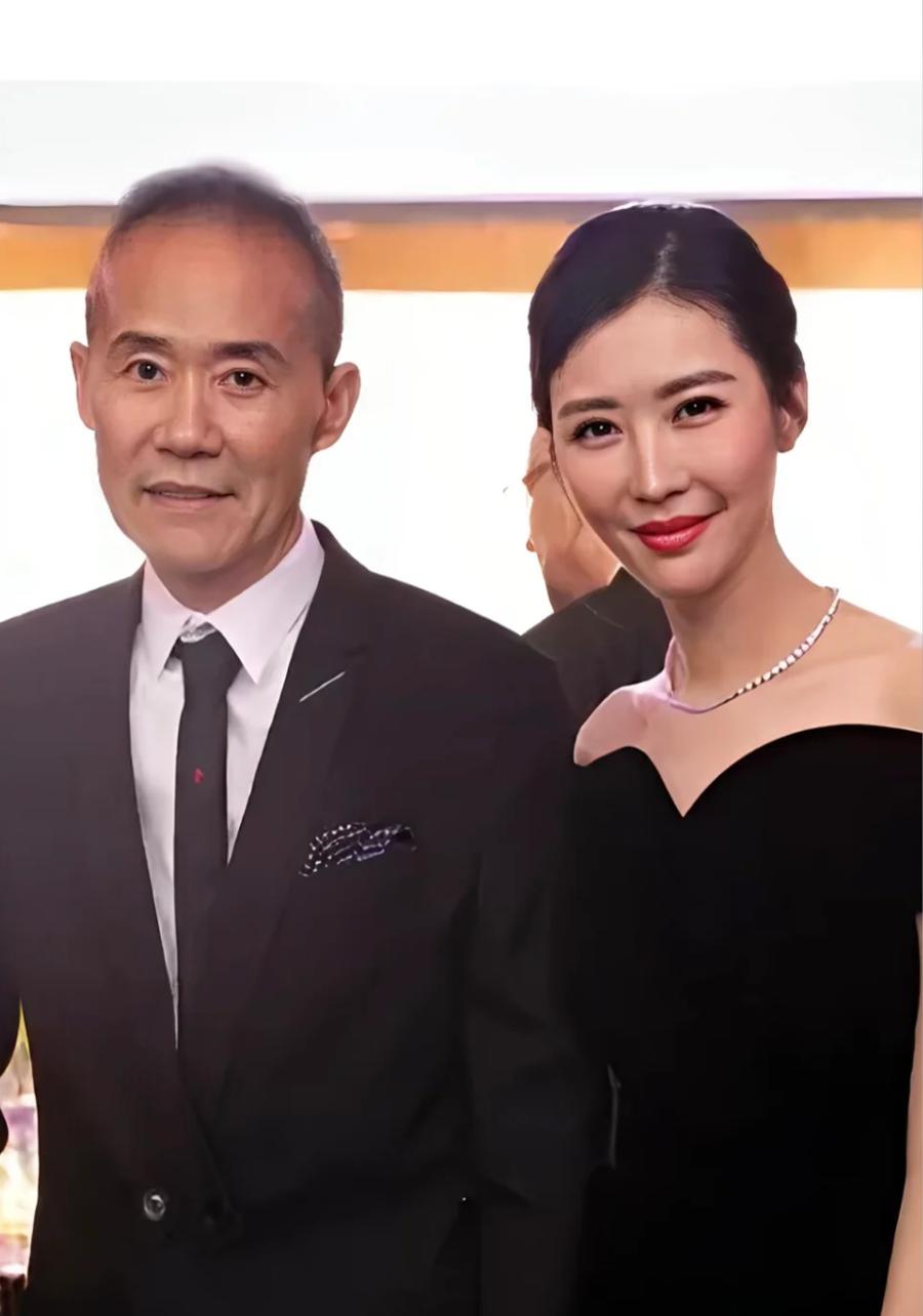 王石和田朴珺这一对，从“王的女儿”慢慢转变成了“田的男人”了。74岁大佬竟然