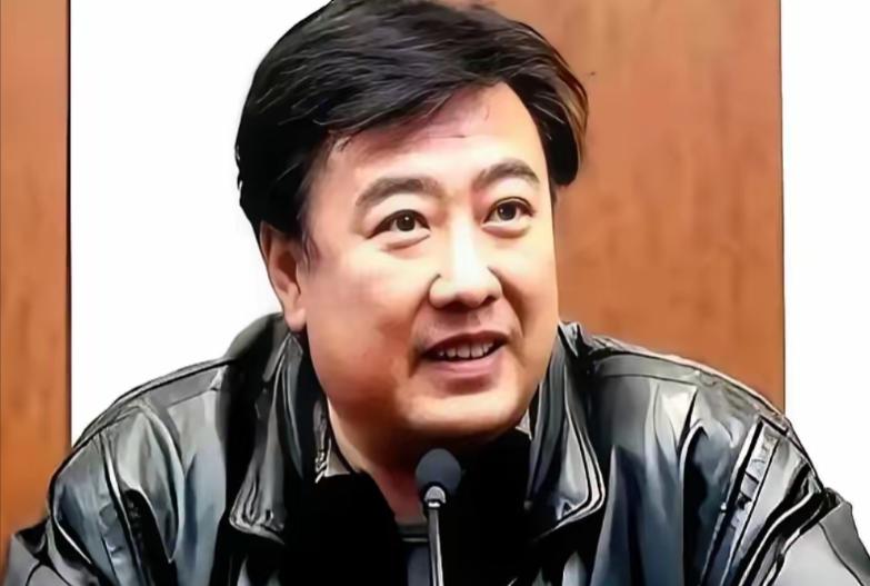 一个演员戏拍了七成，突然要求片酬翻倍，不行就罢演。导演二话不说，把已经拍好的几百