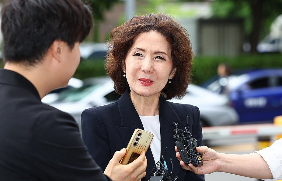 韩国在野党猛攻李真淑，逼她下台！学术界炸锅了！李真淑被指