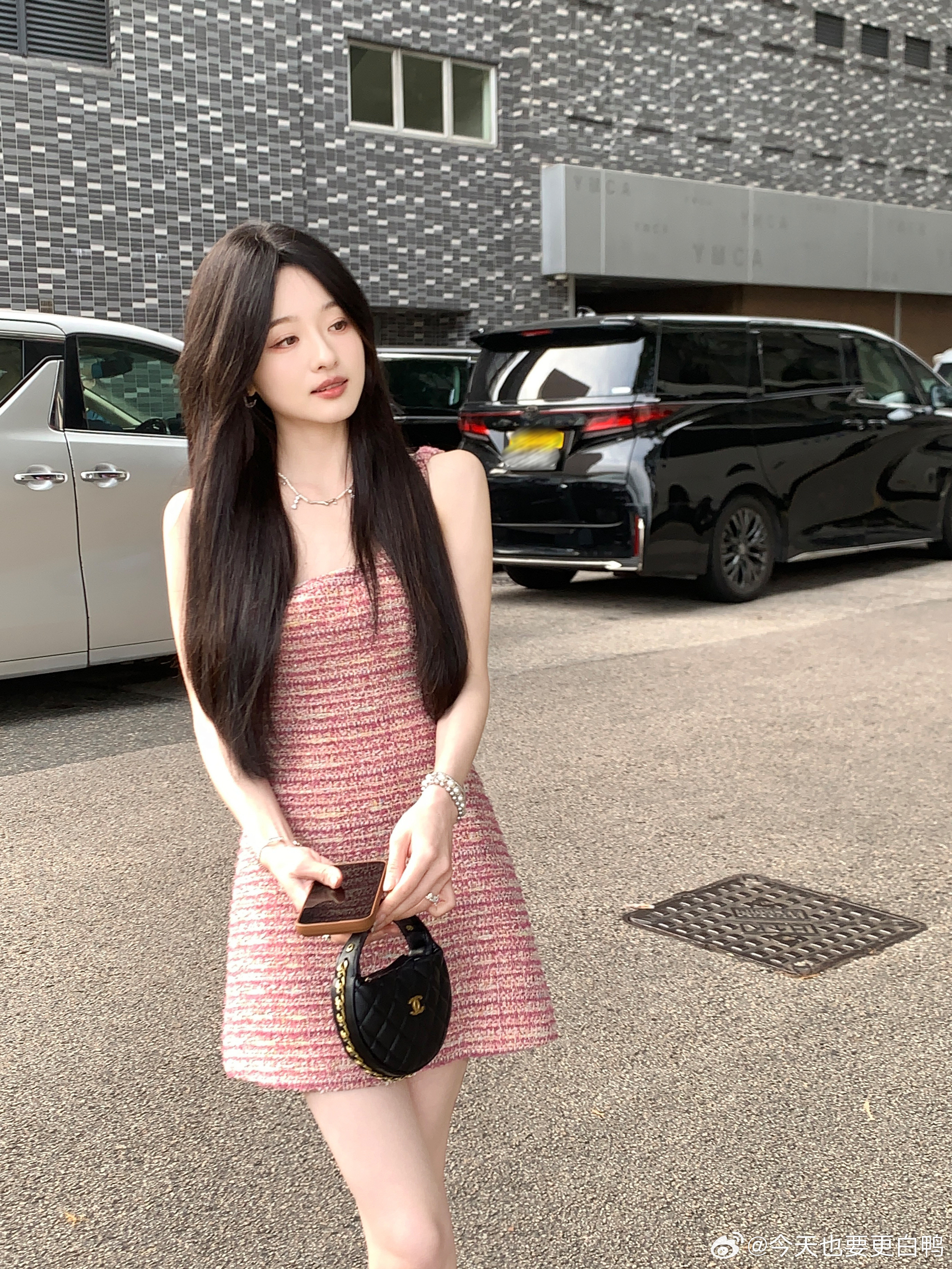 本期主推小香裙！两种穿法哦～1️⃣搭牛仔裤：时髦松弛！2️⃣单穿：优雅feel你