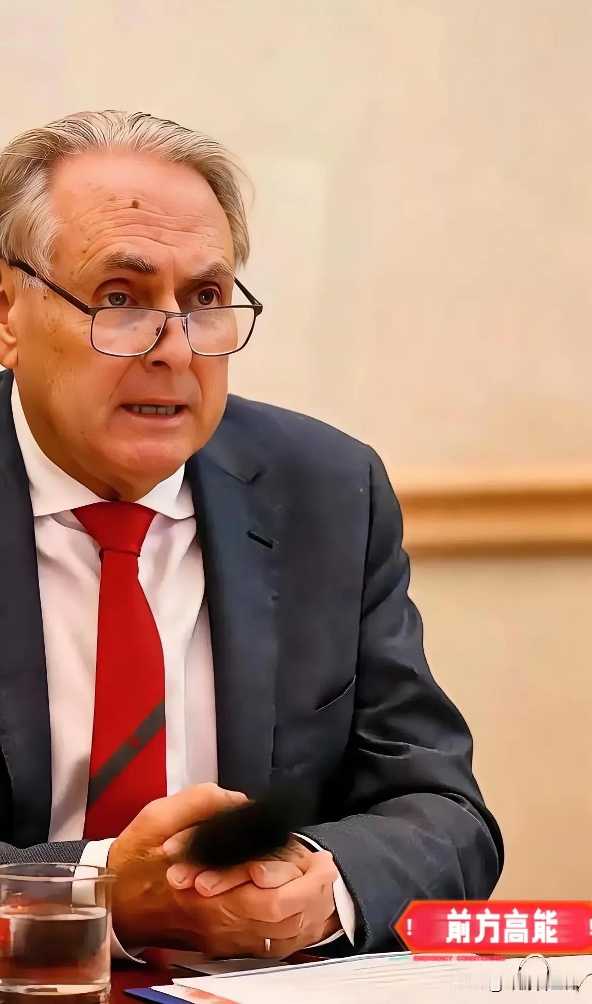 中方出手后，澳部长急了1月1日，澳大利亚贸易部长唐·法雷尔说，对中方的决定很失