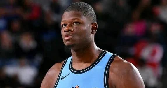 山西汾酒男篮永远不缺轰动新闻，前NBA大中锋班巴无限接近合同。有媒体人爆料，